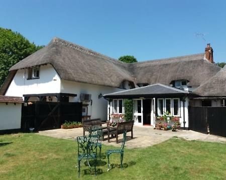 White Horse Inn Andover Exterior photo